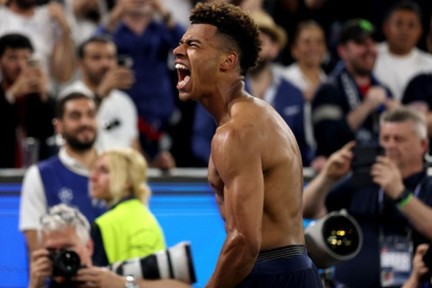 Dezire Dueyə Avropada “İlin ən yaxşı gənc futbolçusu” mükafatı təqdim olunub