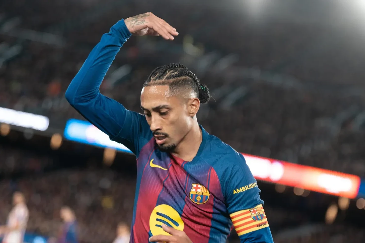 Rafinya “Barselona”nı dirçəldir: geri dönüşlərin memarı yenidən səhnədə - VİDEO