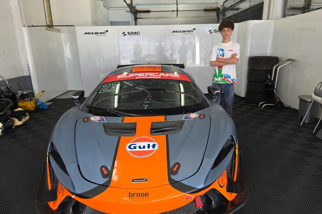 Azərbaycanlı pilot “McLaren” komandasından təklif alıb - FOTO