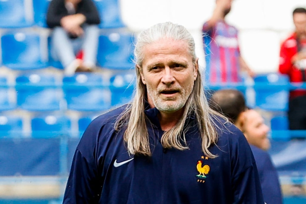 Emmanuel Peti: “Barselona” belə müdafiəçilərlə Çempionlar Liqasını qazana bilməz”