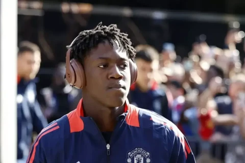 “Napoli” yanvarda yarımmüdafiəçi axtarışına çıxır - Kobi Meinu əsas namizəddir