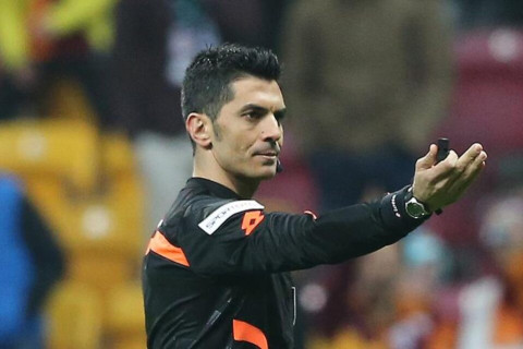 FİFA referisi “İmişli” – “Sabah” oyunundan danışdı: “VAR müdaxiləsi qətiyyən yanlışdır” - VİDEO