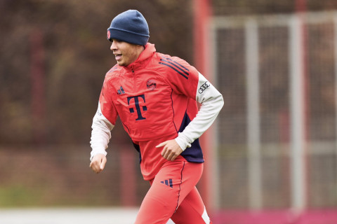 Musialanın qeyri-adi bərpa üsulu: Nigeriya yeməkləri ilə dönüş planı - FOTO