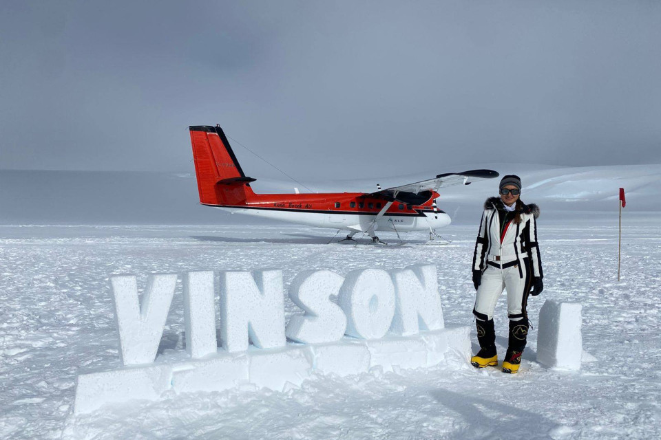 Azərbaycan alpinisti Antarktidanın ən yüksək zirvəsini fəth edib - FOTO/VİDEO