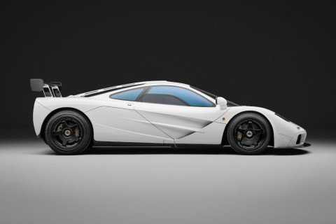 McLaren F1 короля Брунея продан на аукционе за 25,3 млн долларов - ФОТО