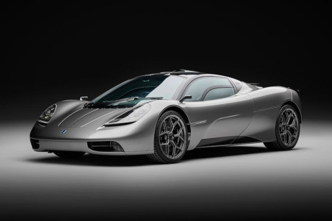 McLaren F1 короля Брунея продан на аукционе за 25,3 млн долларов - ФОТО