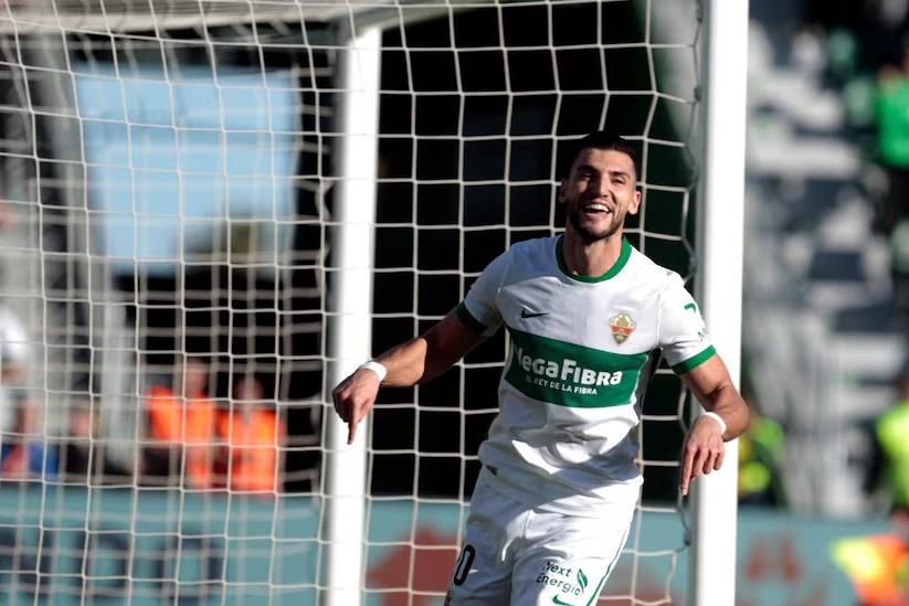 "Эльче" разгромил "Жирону" в матче Ла Лиги