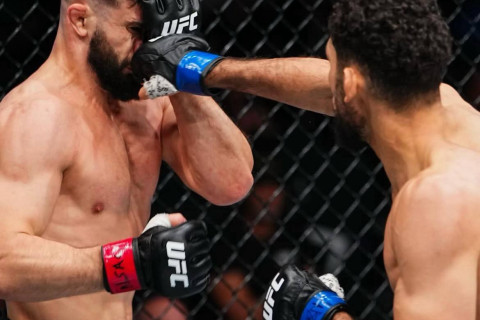 Фарес Зиам на последней секунде второго раунда нокаутировал Назима Садыхова