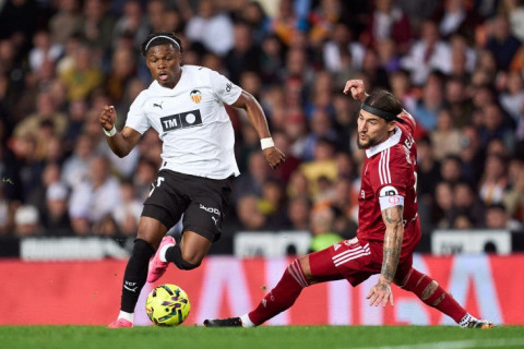 "Севилья" не удержала победу над "Валенсией"