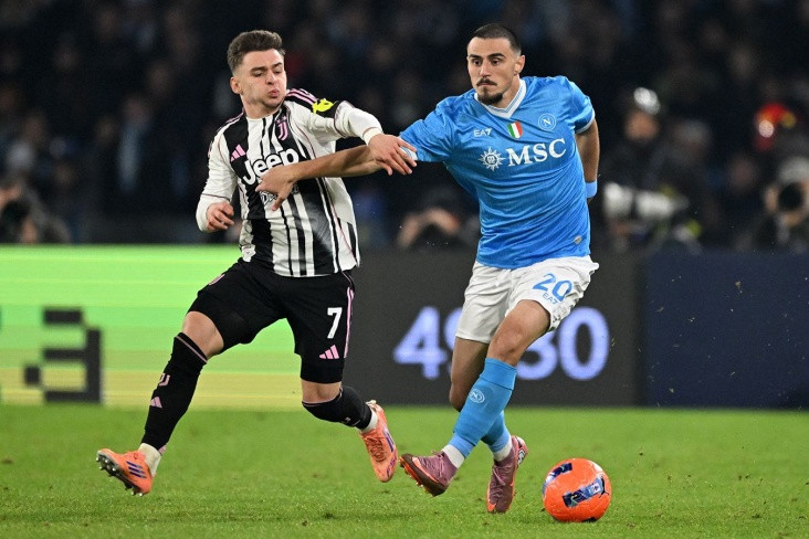 "Наполи" обыграл "Ювентус" в матче Серии А - ВИДЕО
