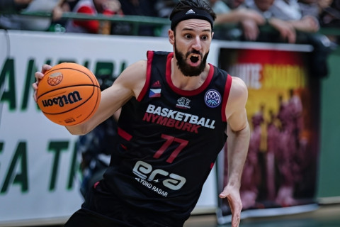 “Çoxdan basketbol oynamadığım bir ölkəyə gəlməmişdim” - “Nimburk”un hücumçusunun İDMAN.BİZ-ə MÜSAHİBƏSİ