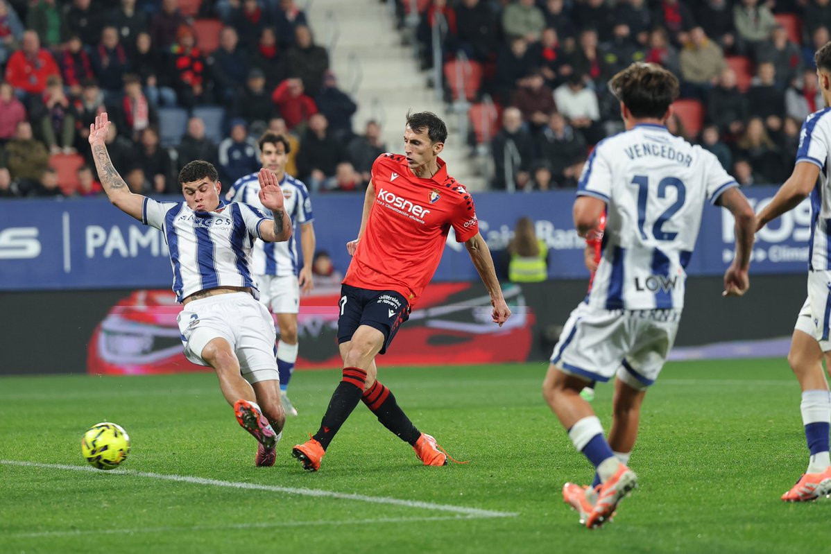 "Осасуна" отдалилась от зоны вылета, обыграв "Леванте" - ВИДЕО