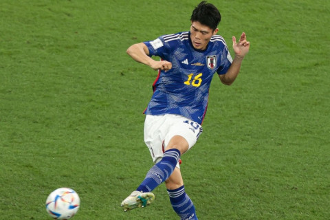 Соперник "Карабаха" договорился о сотрудничестве с бывшим защитником "Арсенала"