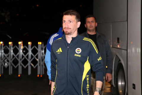 Türkiyə futbolunda mərc qalmaqalı: “Qalatasaray” və “Fənərbağça”nın futbolçusu həbs edildi - FOTO