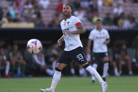 Serxio Ramos geri dönməlidir?