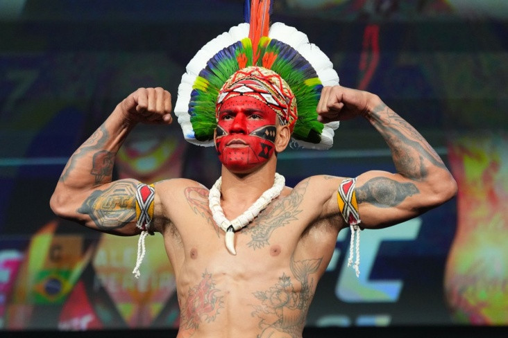 Aleks Pereyra iki döyüşdən ötrü UFC ağır çəki dərəcəsinə yüksəlməyə hazırdır