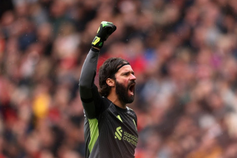 "Milan" may strengthen their squad with "Liverpool" goalkeeper