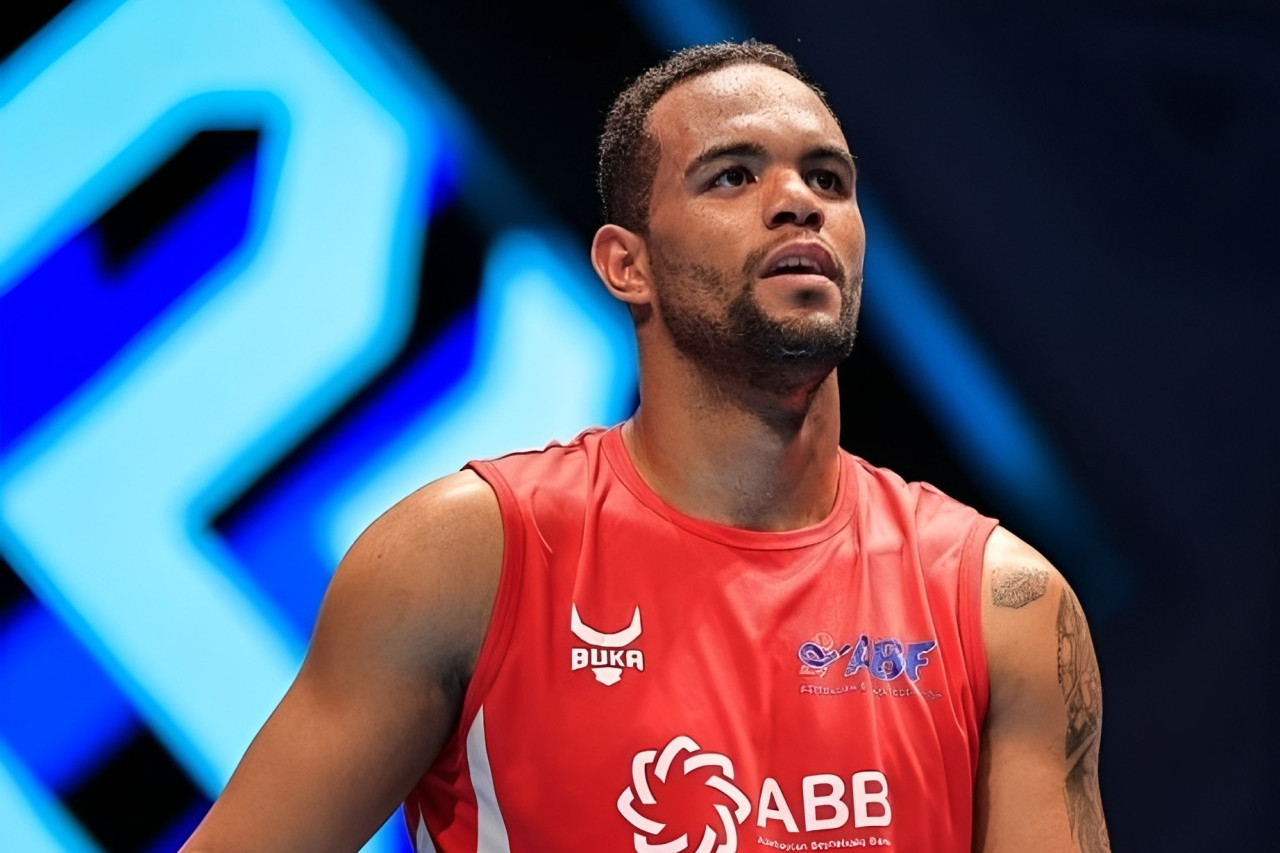 Three Azerbaijani boxers reach semifinals at the men’s world boxing championships in Dubai