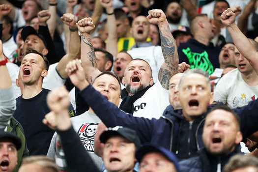 Polşalı azarkeşlər “Rayo Valyekano” fanatlarını daşıyan avtobuslara hücum ediblər