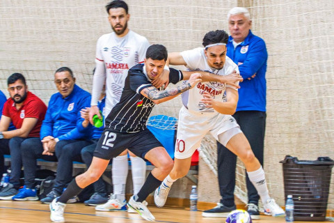 Высшая лига Азербайджана по футзалу: "U-19" одерживает уверенную победу, "Нефтчи" уступает в упорной борьбе