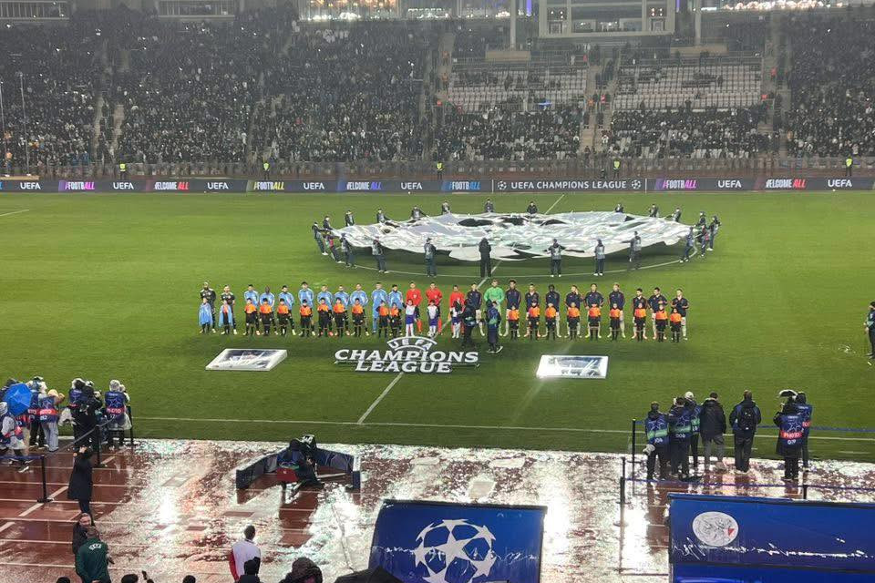 "Qarabağ" - "Ayaks" matçı zamanı evlilik təklifi - FOTO/VİDEO