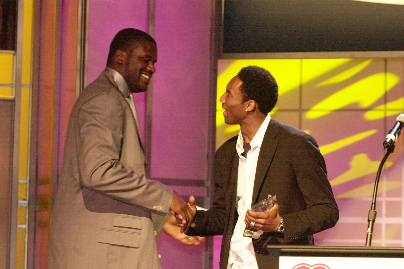 “Leykers”in Brayant və O'Nil dövrünə aid çempionluq topları rekord qiymətə satılıb