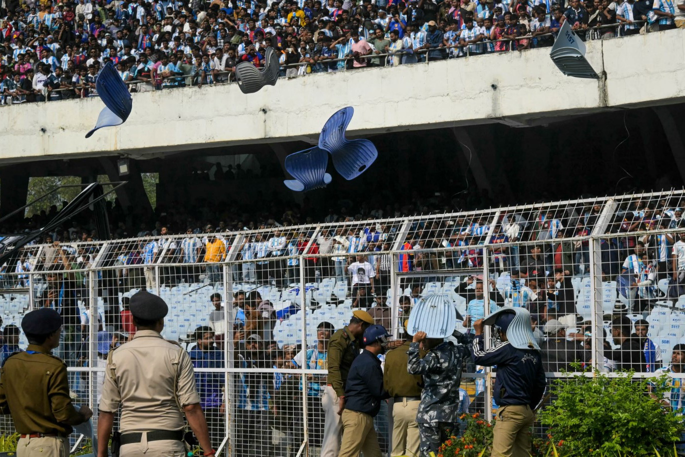 Полиция задержала организатора мероприятия с участием Месси в Калькутте
