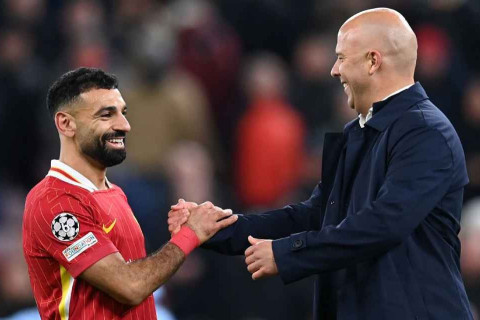 Slot Salahla barışdı: Misirli futbolçu “Liverpul”un oyun heyətinə daxil edildi