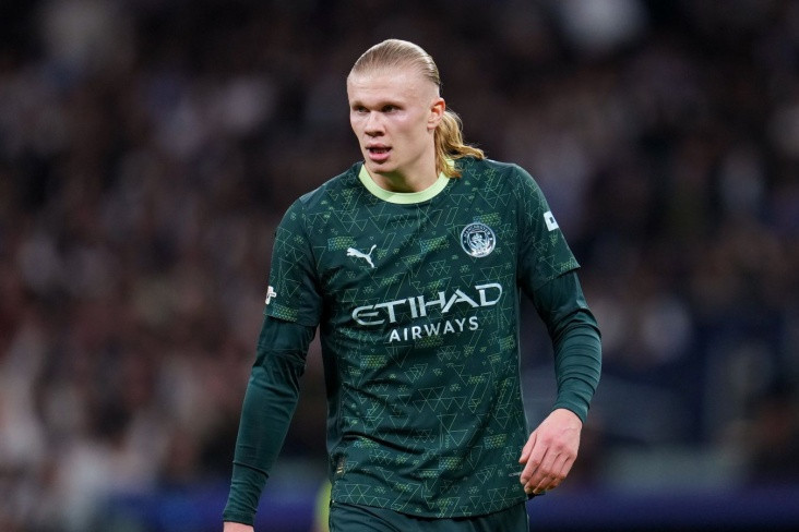 Holand Premyer Liqa klubunda vurulan qollara görə Ronaldunu geridə qoydu