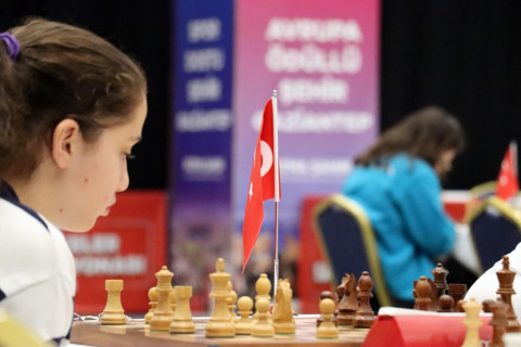 Azərbaycanın şahmat üzrə U16 komandası türkdilli ölkələrin çempionu oldu - FOTO
