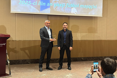 Qurban Qurbanov ilin ən yaxşı baş məşqçisi adına layiq görüldü - FOTO