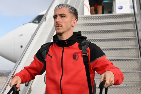 “Milan” Aleksis Saelemaekerslə müqavilənin müddətini uzadıb