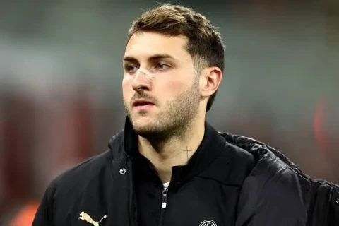 Нападающему "Милана" грозит операция