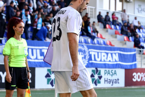 Azərbaycanın qadın hakimi: “Hansı futbolçular mənimlə görüşməyəcəksə, əvvəlcədən məlumat verirlər” - MÜSAHİBƏ