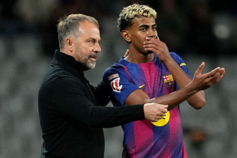 Флик разоблачил игрока "Барселоны", сотрудничавшего с прессой