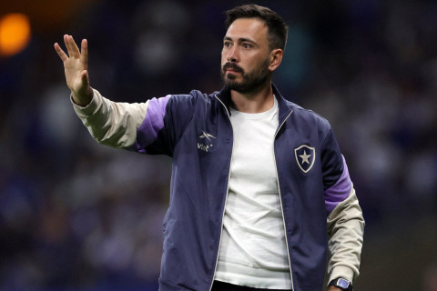 Davide Ançelottinin ilk baş məşqçiliyi beş ay çəkdi