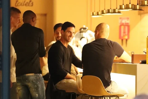 Pep Qvardiola çıxılmaz vəziyyətə düşüb - FOTO