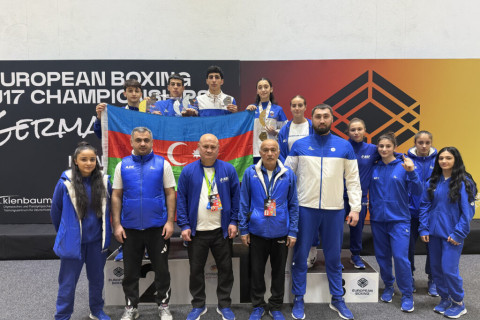 Два азербайджанских боксера стали чемпионами Европы - ФОТО