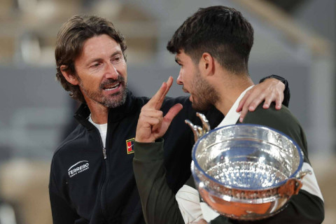 Лучший теннисист мира разорвал контракт с тренером