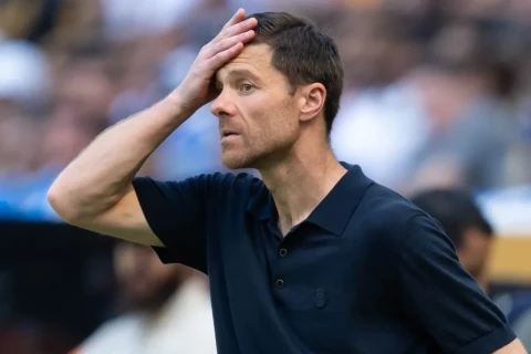 Хаби Алонсо извинился перед защитником "Реала" Вальдепеньясом