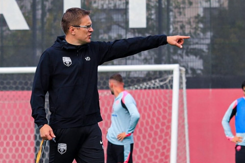 “Sabah”ın baş məşqçisinin qeyri-adi həyat yolu: Viktorinadan futboldakı böyük hədəflərinə doğru - FOTO