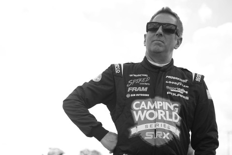 Keçmiş NASCAR pilotu Qreq Biffl ailəsi ilə birlikdə təyyarə qəzasında həlak olub