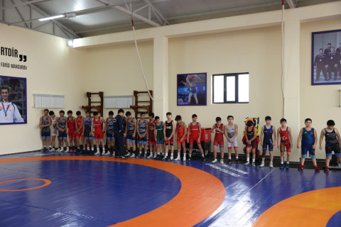 Zabrat qəsəbəsində yunan-Roma güləşi zalı istifadəyə verilib - FOTO