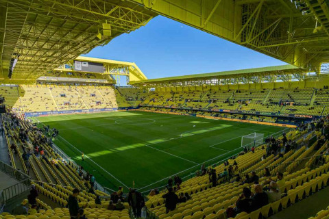 Ла Лига: “Реал” и “Барселона” закрывают 2025 год матчами в Мадриде и Вильярреале - ОБЗОР İDMAN.BİZ