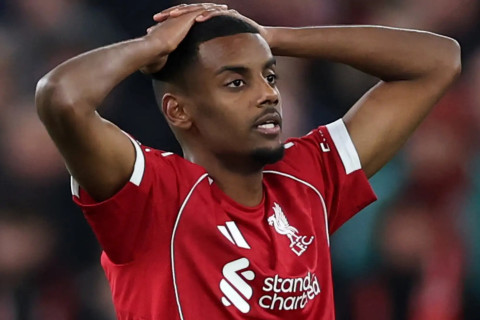 Александер Исак рассказал о трудностях, с которыми он столкнулся в “Ливерпуле”