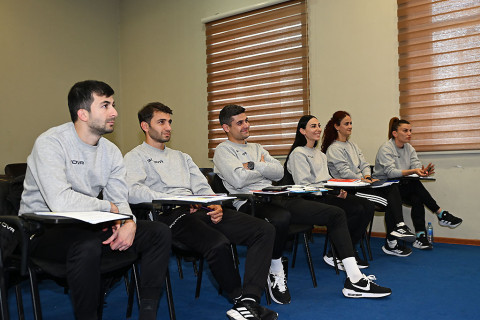 Azərbaycanlı hakimlər üçün təlim-tədris proqramı keçirilir - FOTO