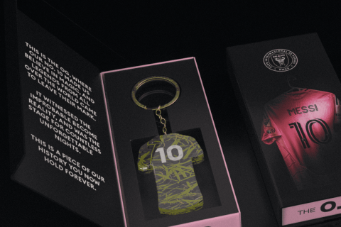 "Интер Майами" начал продавать траву, по которой ходил Месси - ФОТО