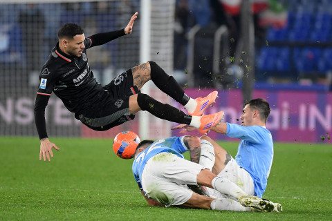 "Лацио" и "Кремонезе" сыграли вничью в серии А