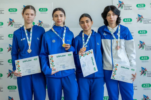 Определились первые призеры чемпионата Азербайджана по фехтованию - ФОТО