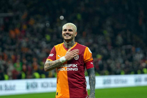 “Qalatasaray” azarkeşlərindən Mauro İkardiyə dəstək - FOTO